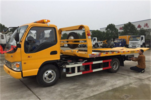 砚山哪里有拖车服务