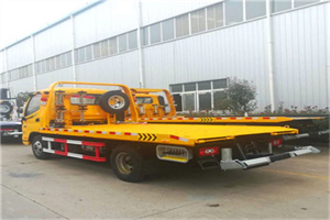 砚山附近拖车救援搭电